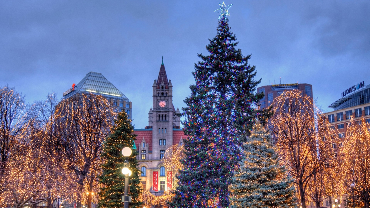 Best Places to See Holiday Lights in Saint Paul